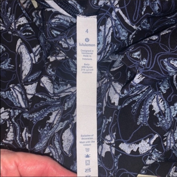 Lululemon Wunder Under Tights Leggings Rare Sketch Leaf Size 4 NWOT Athleisure - Picture 9 of 16